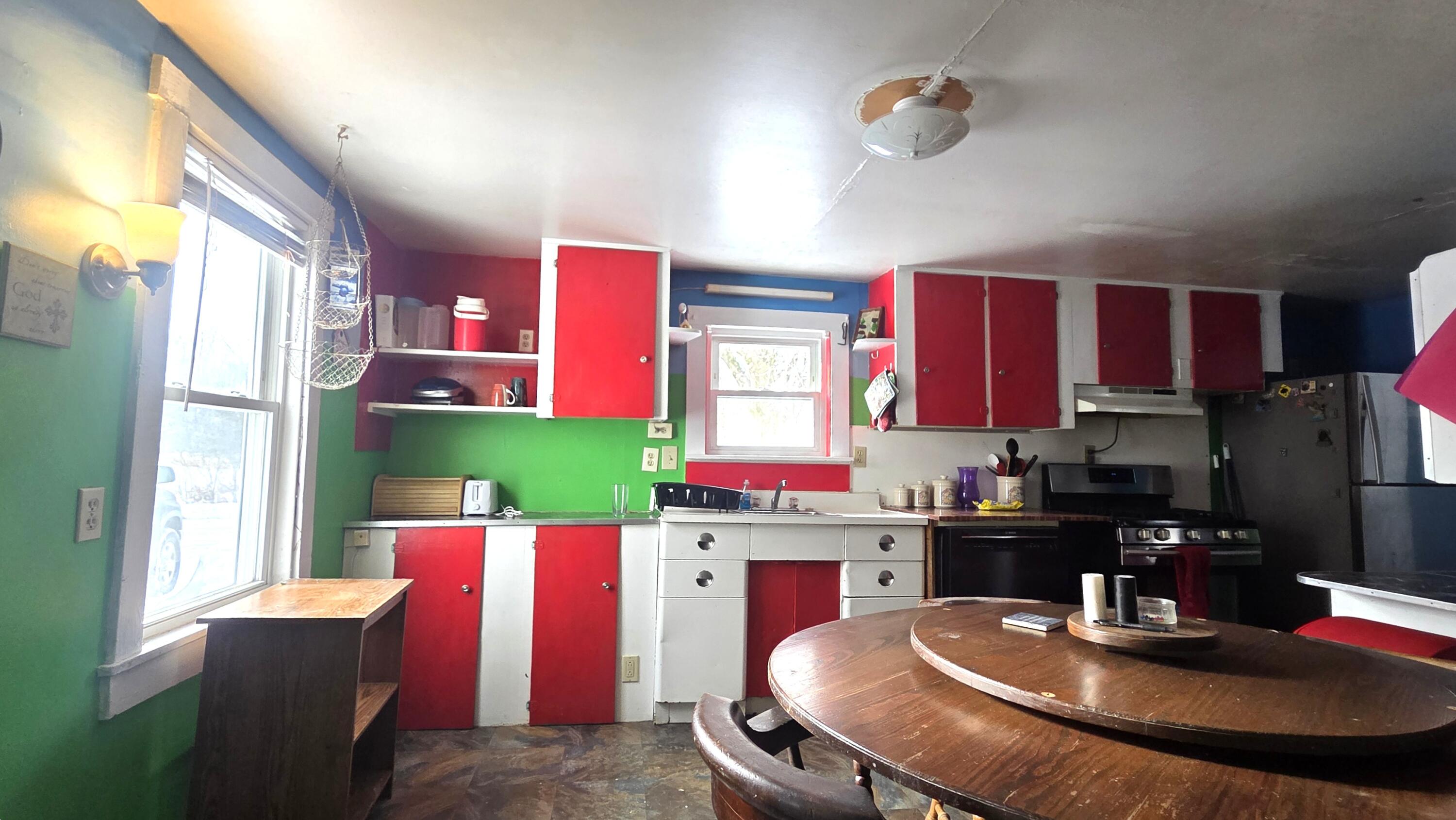 29 Porter Street Searsport, ME 04974 - Photo 9 of 20 Kitchen