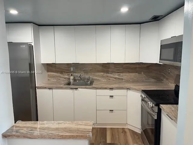 $2,200 | 1475 Northeast 125th Terrace, Unit 614K, North Miami, FL 33161