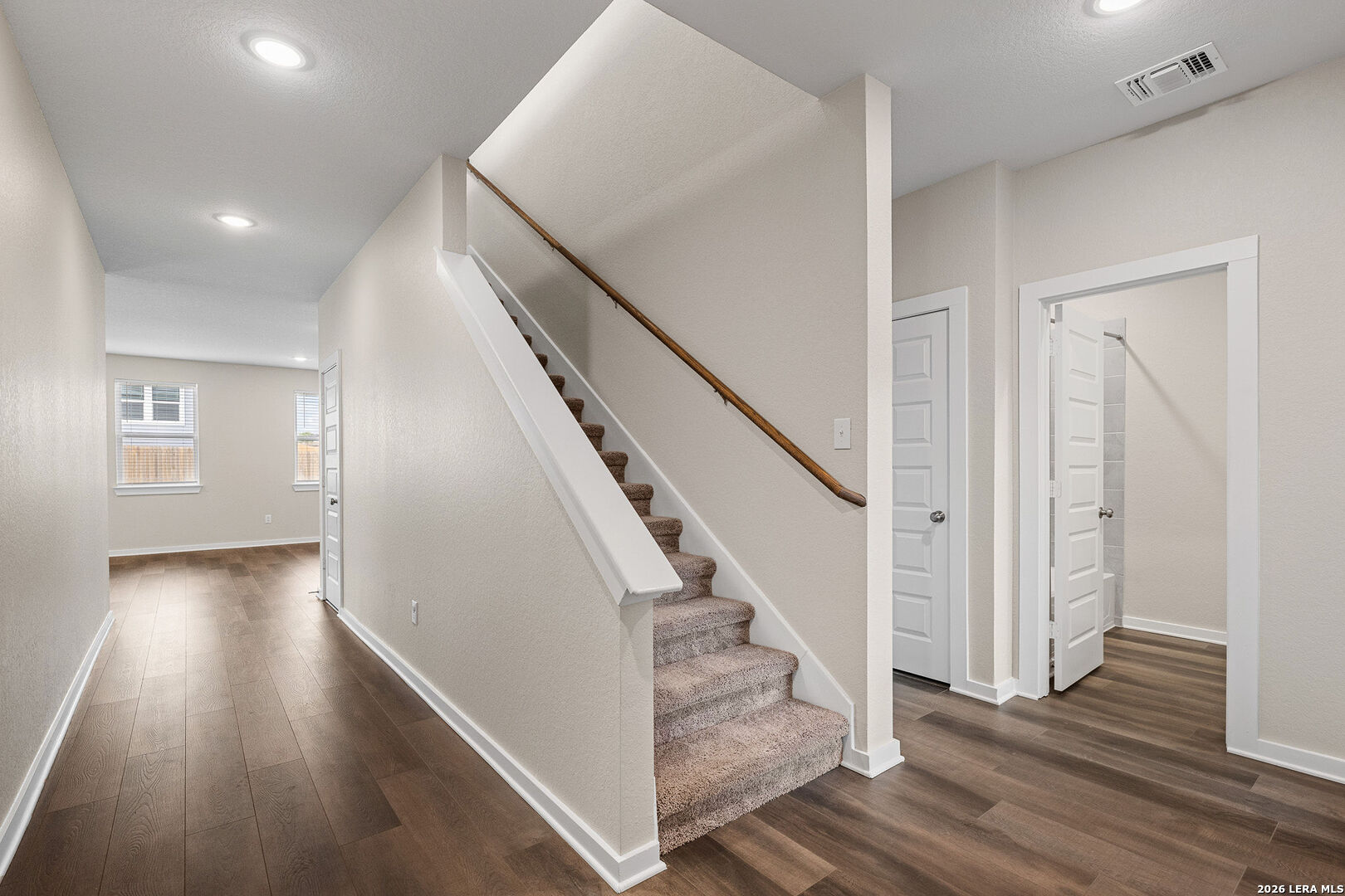 140 Bella Rosa Trail Cibolo, TX 78108 - Photo 2 of 26 Gallery Image 2