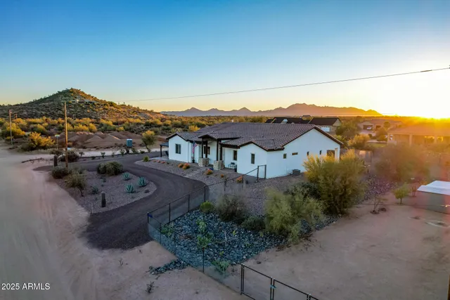 $795,000 | 17332 East Quail Track Road, Rio Verde, AZ 85263