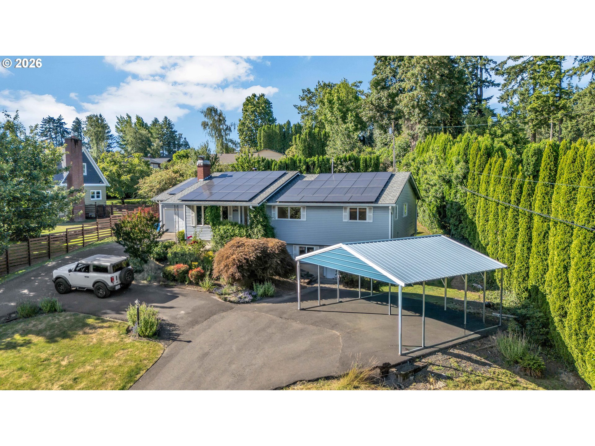 8025 Southwest Schiller Road Portland, OR 97225 - Photo 2 of 48