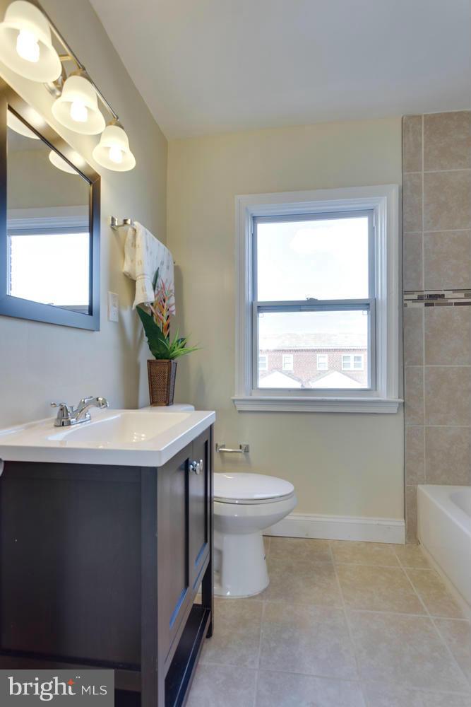 3917 Bareva Road Baltimore, MD 21215 - Photo 17 of 30 Bath