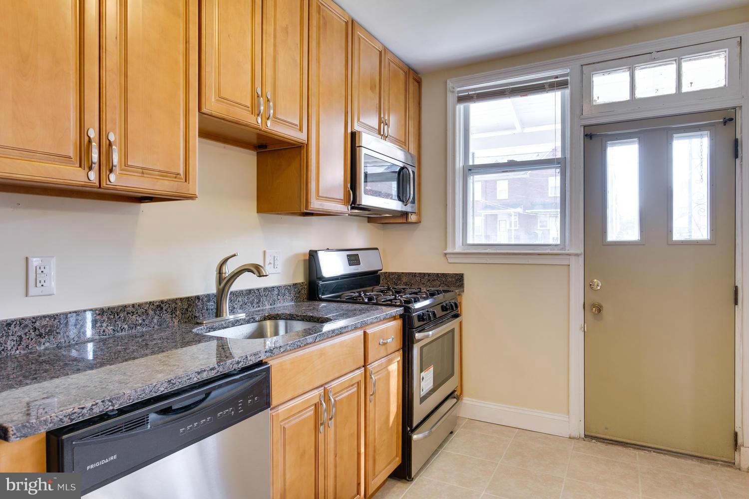 3917 Bareva Road Baltimore, MD 21215 - Photo 10 of 30 Kitchen