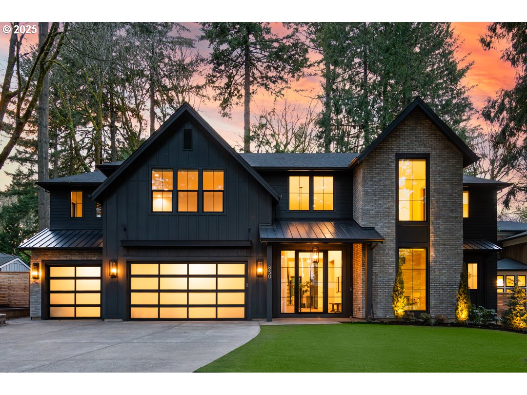 850 Southwest York Road Lake Oswego, OR 97034 - Photo 1 of 27 Gallery Image 1