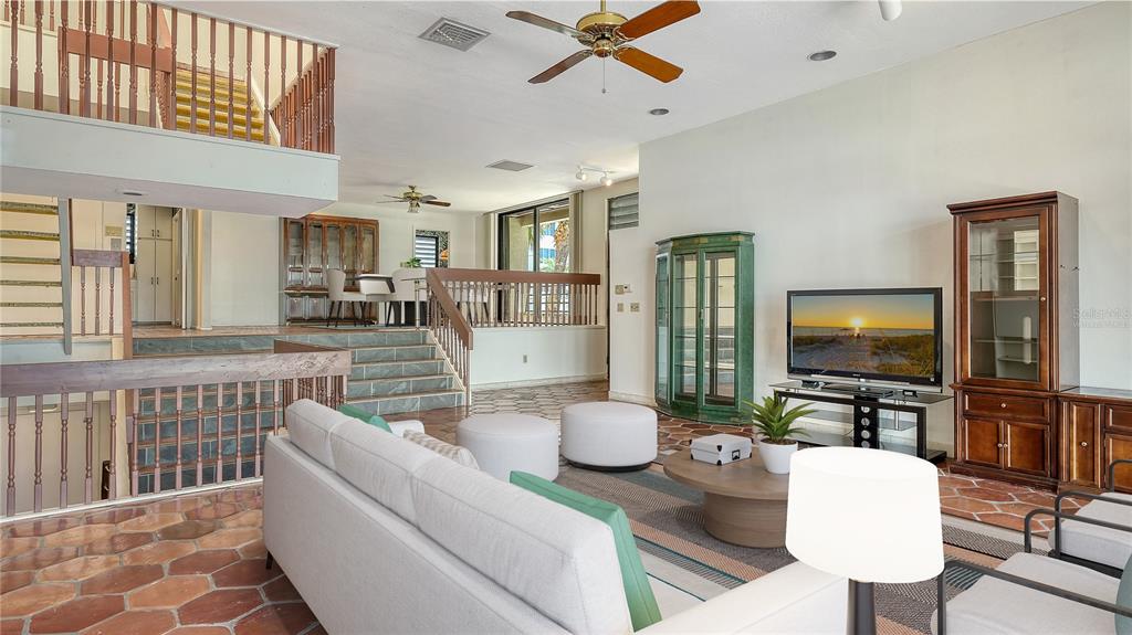 222 Beach Road, Unit 7 Sarasota, FL 34242 - Photo 12 of 61 Gallery Image 12