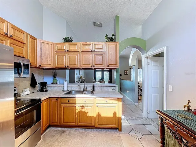 $299,900 | 11115 Cherrywood Lane, Riverview, FL 33579