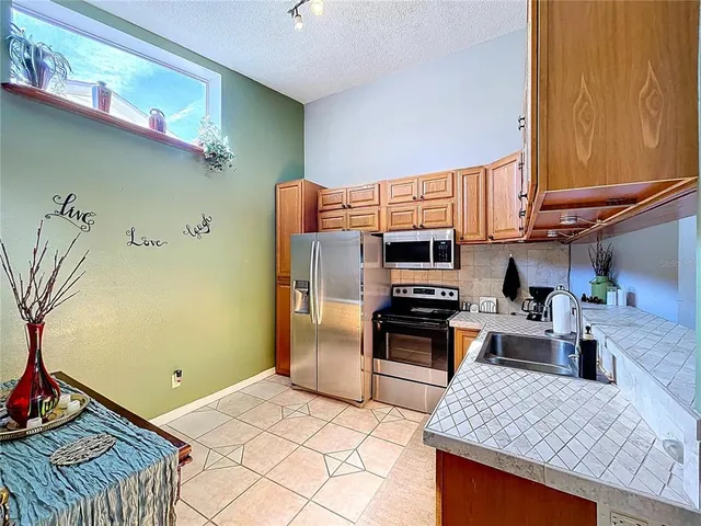 $299,900 | 11115 Cherrywood Lane, Riverview, FL 33579