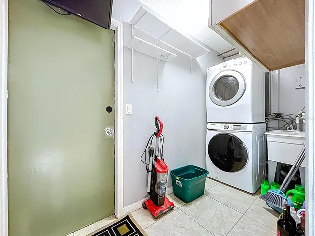 $299,900 | 11115 Cherrywood Lane, Riverview, FL 33579