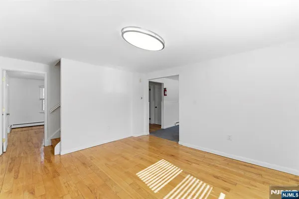 $4,000 | 549 Ewing Avenue, Franklin Lakes, NJ 07417