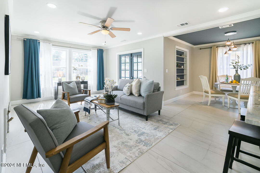 838 Old Hickory Road Jacksonville, FL 32207 - Photo 7 of 24 Living area