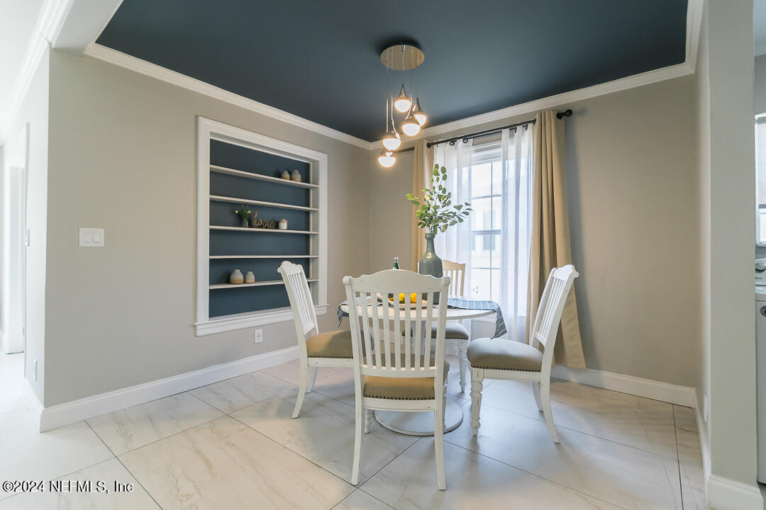 838 Old Hickory Road Jacksonville, FL 32207 - Photo 10 of 24 Dining Area