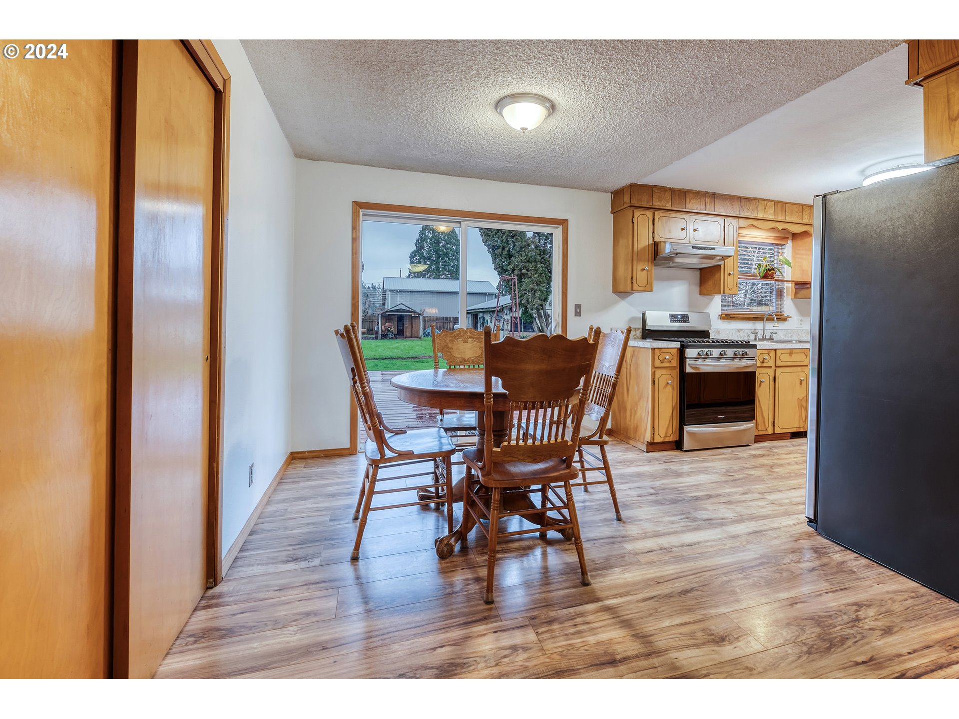 33509 Millview Way Lebanon, OR 97355 - Photo 15 of 38 Gallery Image 15