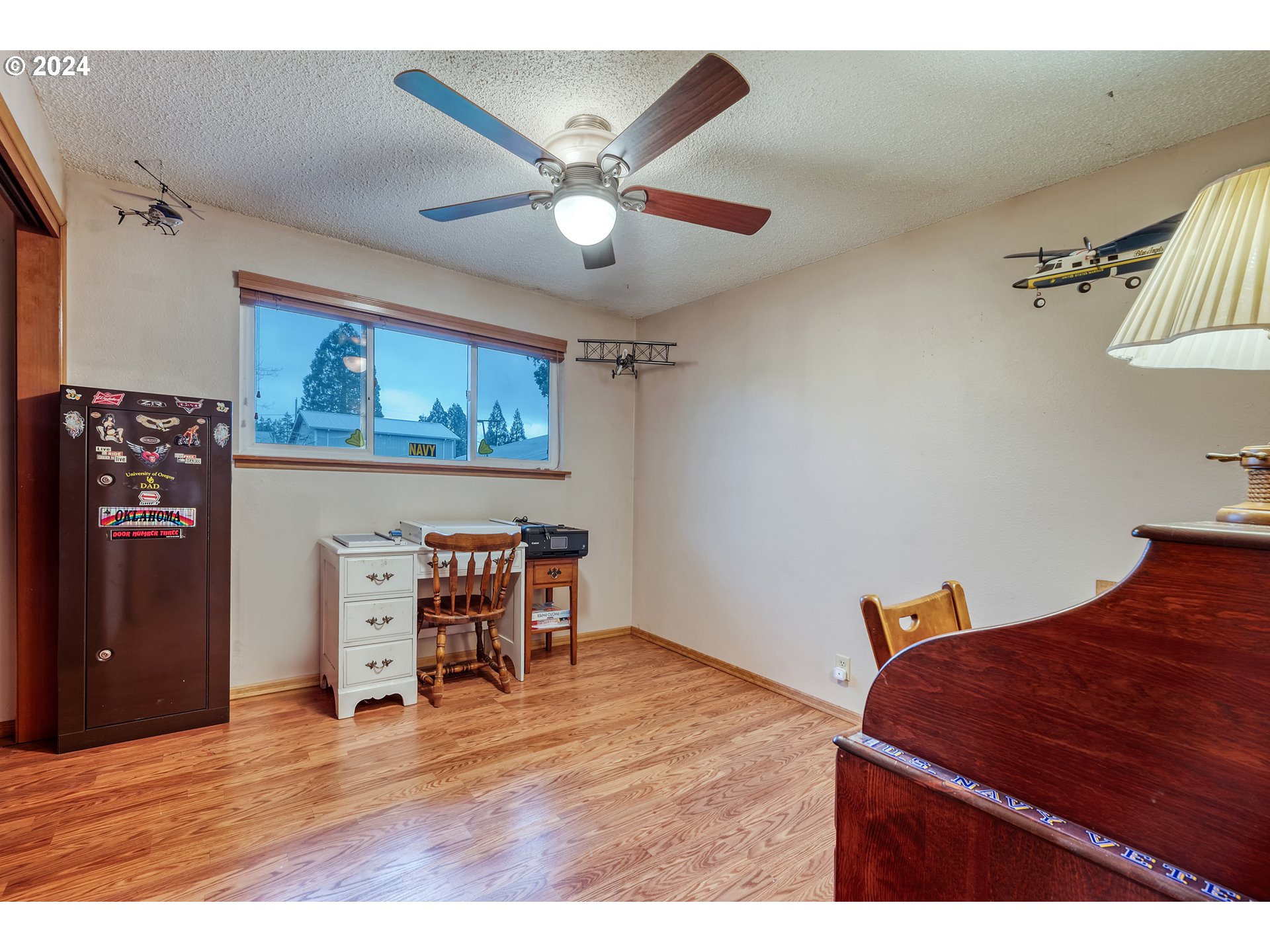 33509 Millview Way Lebanon, OR 97355 - Photo 24 of 38 Gallery Image 24