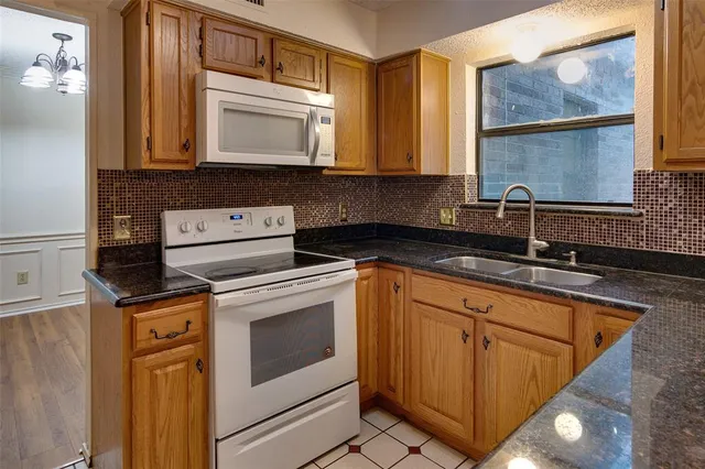 $2,450 | 4106 Countryside Drive, Grapevine, TX 76051