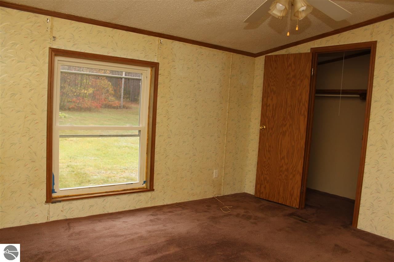 8486 Summit City Road Kingsley, MI 49649 - Photo 30 of 38 1777896-29.JPG