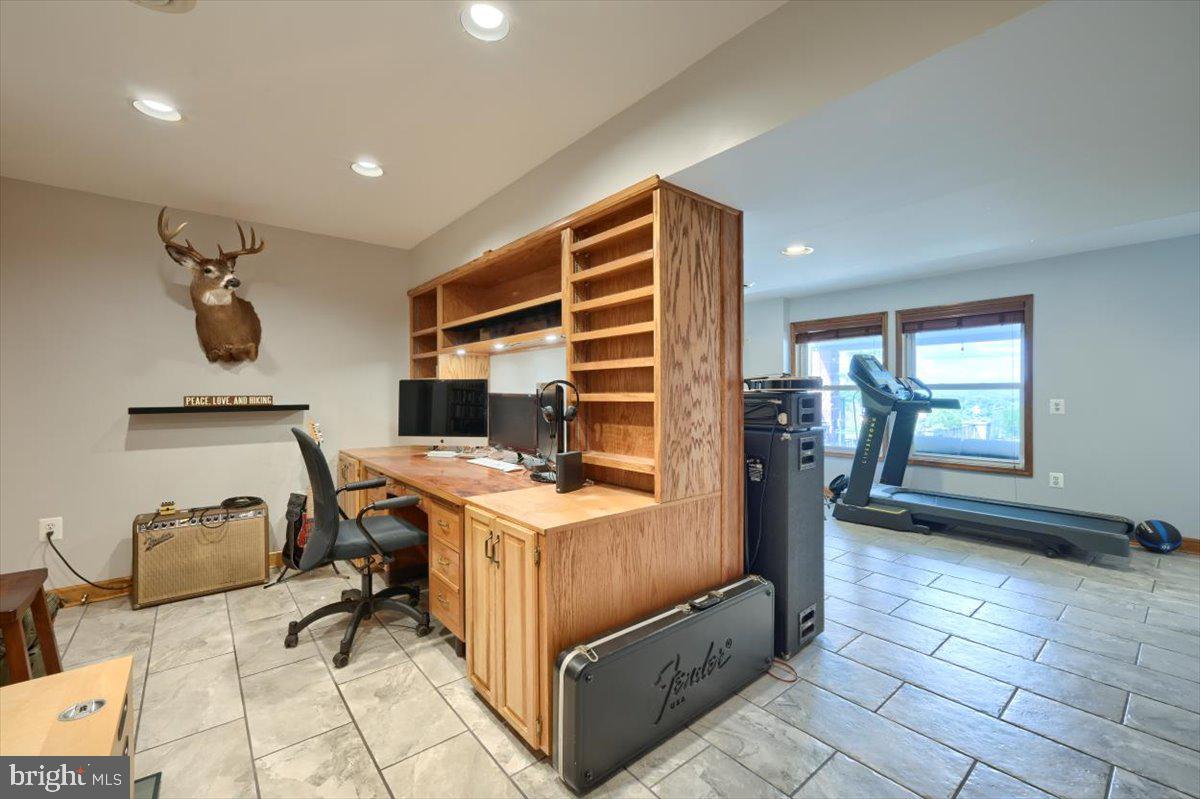 207 Hemlock Road New Cumberland, PA 17070 - Photo 41 of 51 Office enclave with built-in shelving.