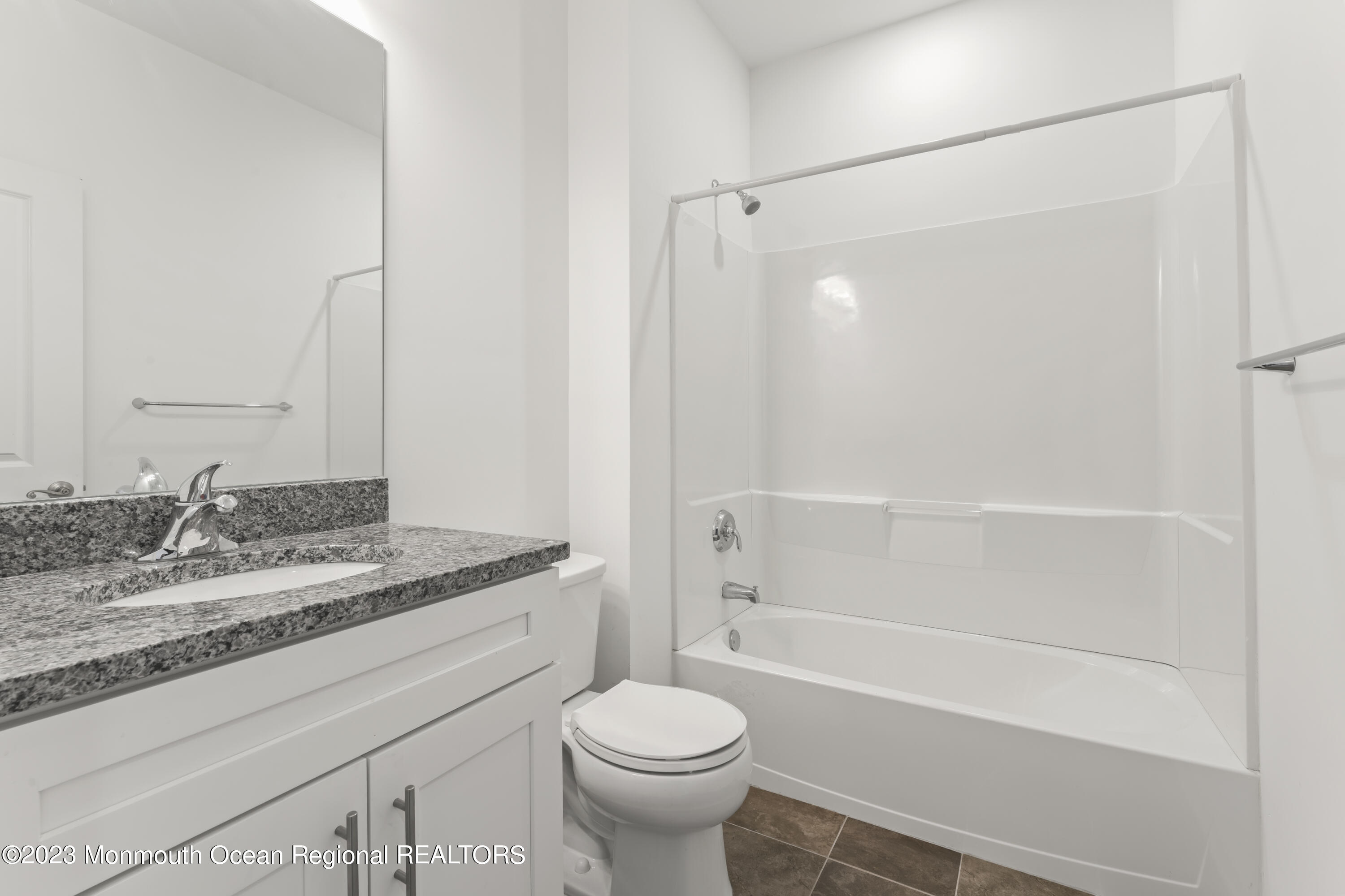 208 Discovery Road Brick, NJ 08723 - Photo 5 of 19 3rd level full bath