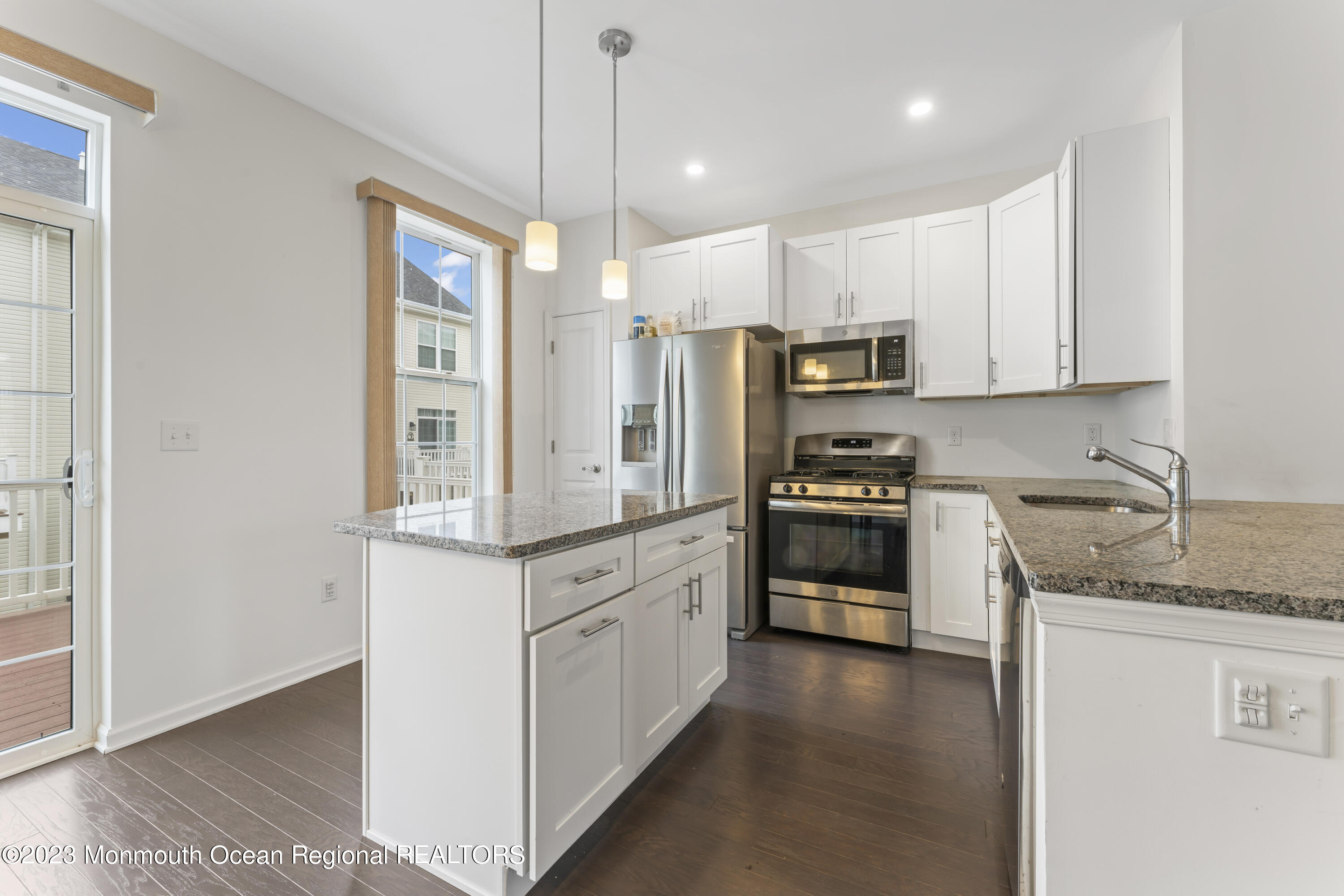 208 Discovery Road Brick, NJ 08723 - Photo 9 of 19 Kitchen