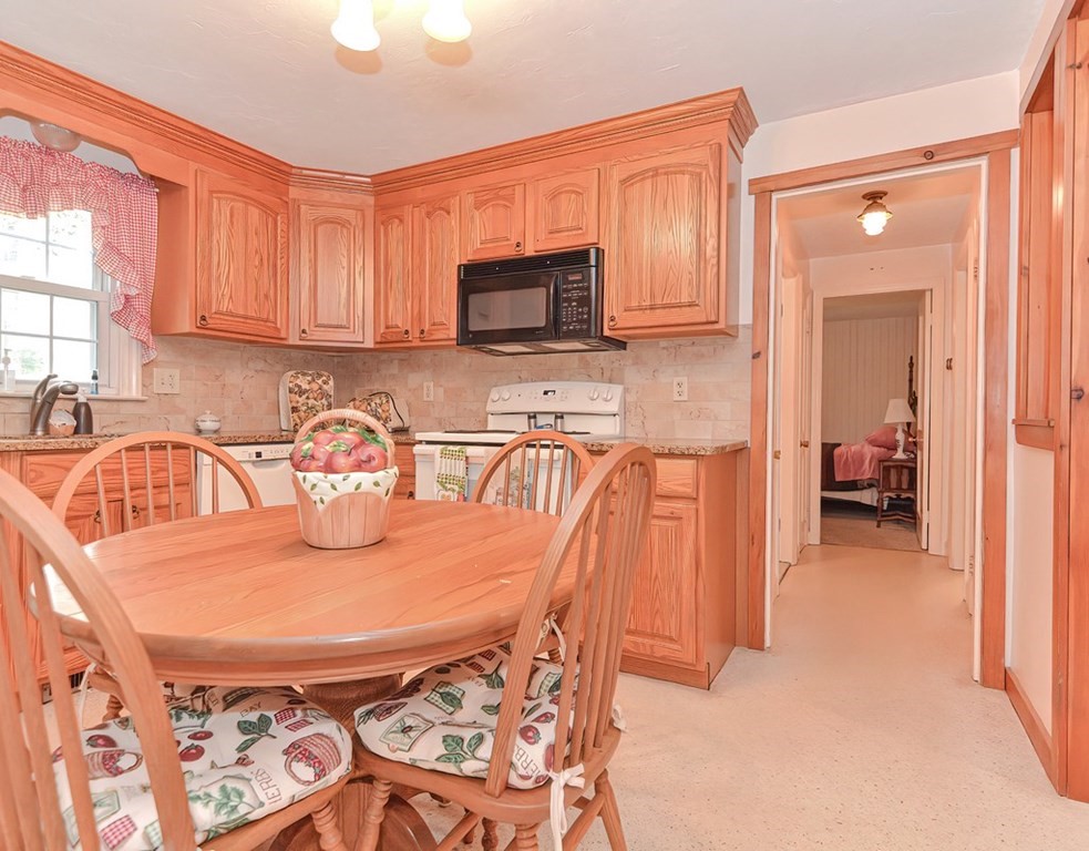 2 Ireta Road Shrewsbury, MA 01545 - Photo 21 of 42 Gallery Image 21