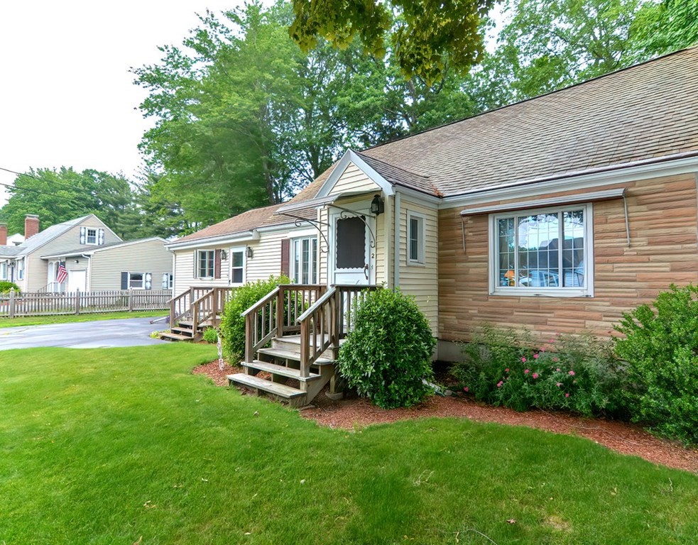 2 Ireta Road Shrewsbury, MA 01545 - Photo 3 of 42 Gallery Image 3