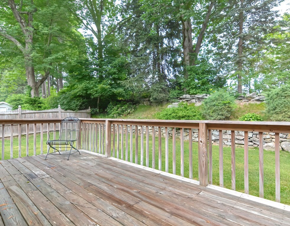 2 Ireta Road Shrewsbury, MA 01545 - Photo 8 of 42 Gallery Image 8