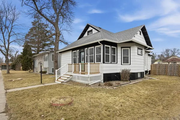 $229,900 | 208 1st Avenue Southeast, Dilworth, MN 56529