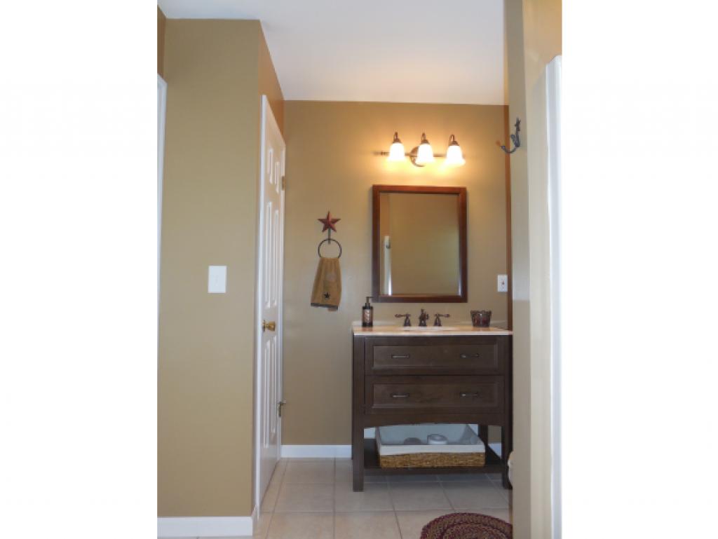 93 Pinnacle Ridge Road Rutland Town, VT 05701 - Photo 5 of 21 Gallery Image 5