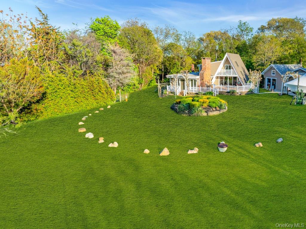 995 Red Fox Road Mattituck, NY 11952 - Photo 39 of 45 Gallery Image 39