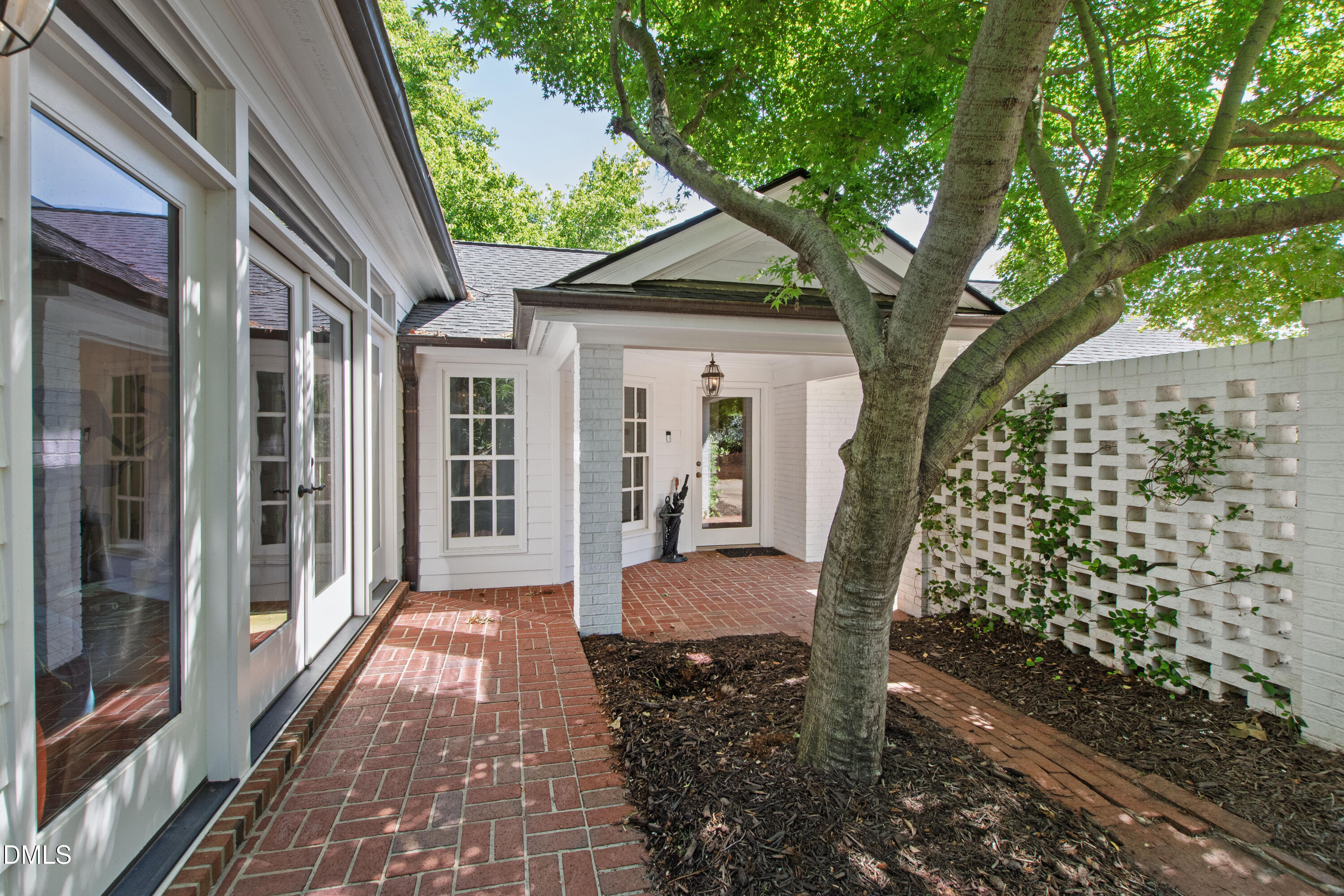 325 Buncombe Street Raleigh, NC 27609 - Photo 79 of 88 Buncombe (82)