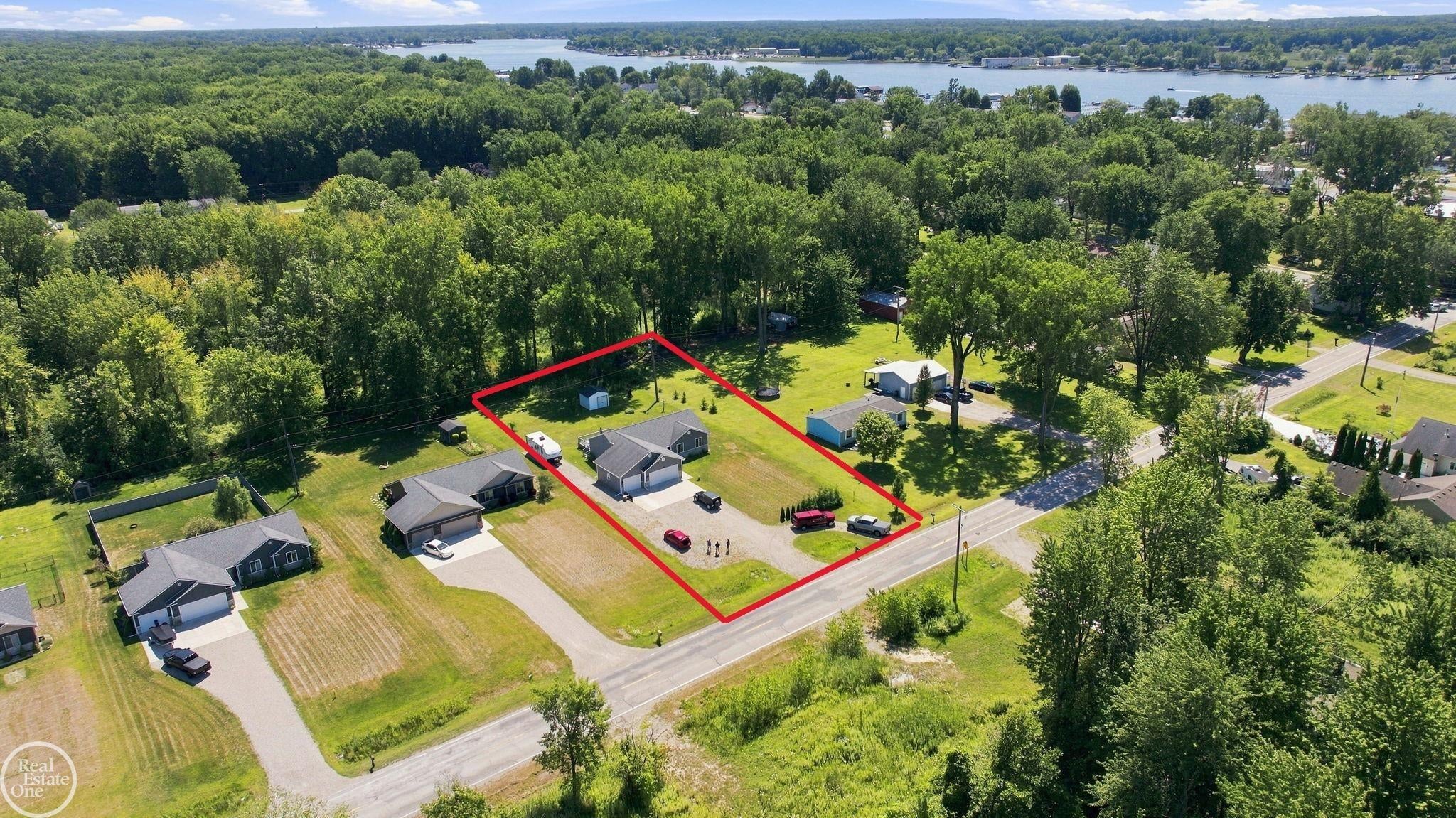 9475 Folkert Road Algonac, MI 48001 - Photo 4 of 27 Gallery Image 4