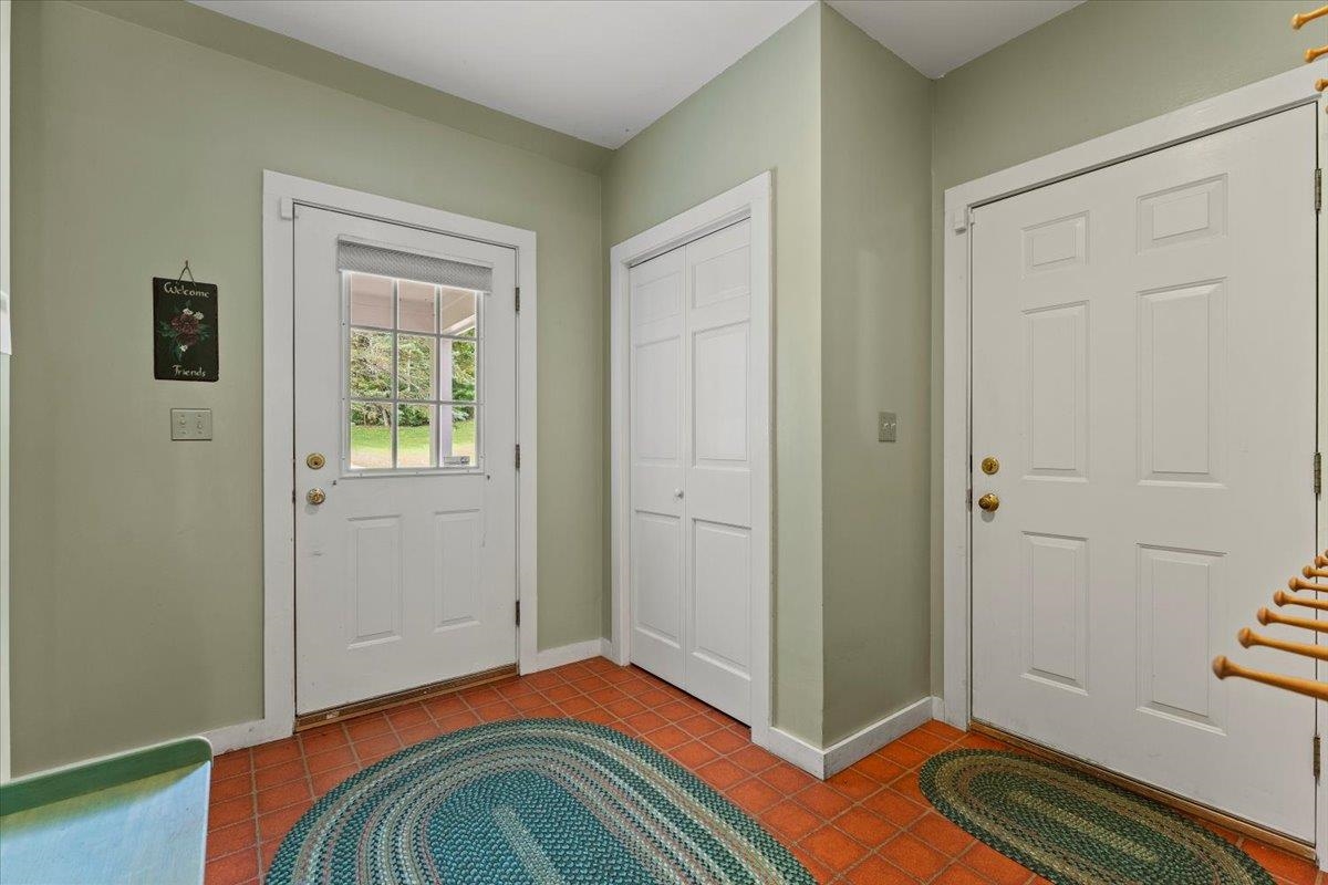 360 East Road Shaftsbury, VT 05201 - Photo 17 of 40
