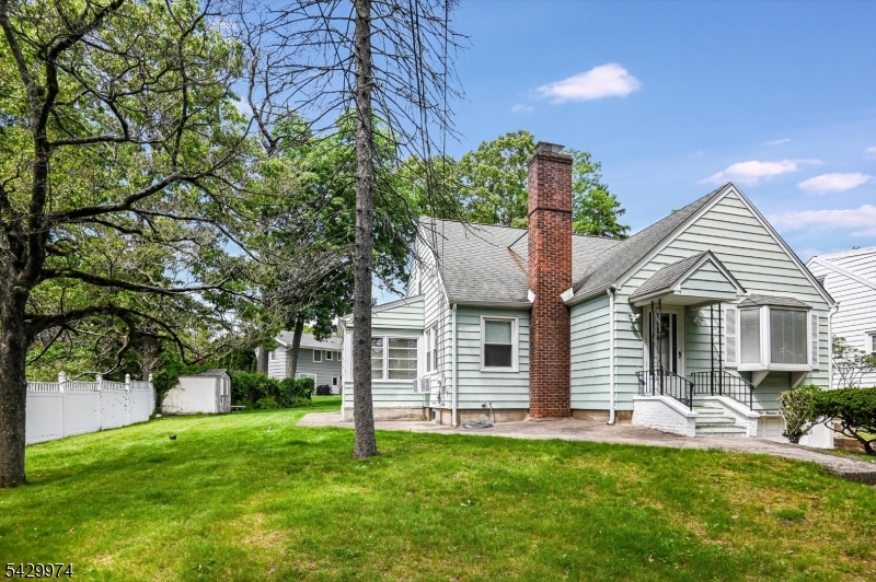 111 Jackson Avenue Wayne, NJ 07470 - Photo 5 of 27