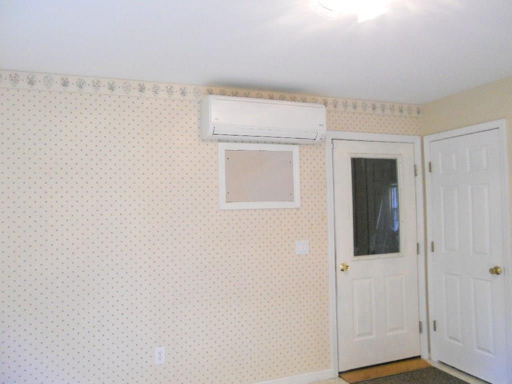 229 Hilton Hill Road Anson, ME 04911 - Photo 7 of 35 Entry in the dining area