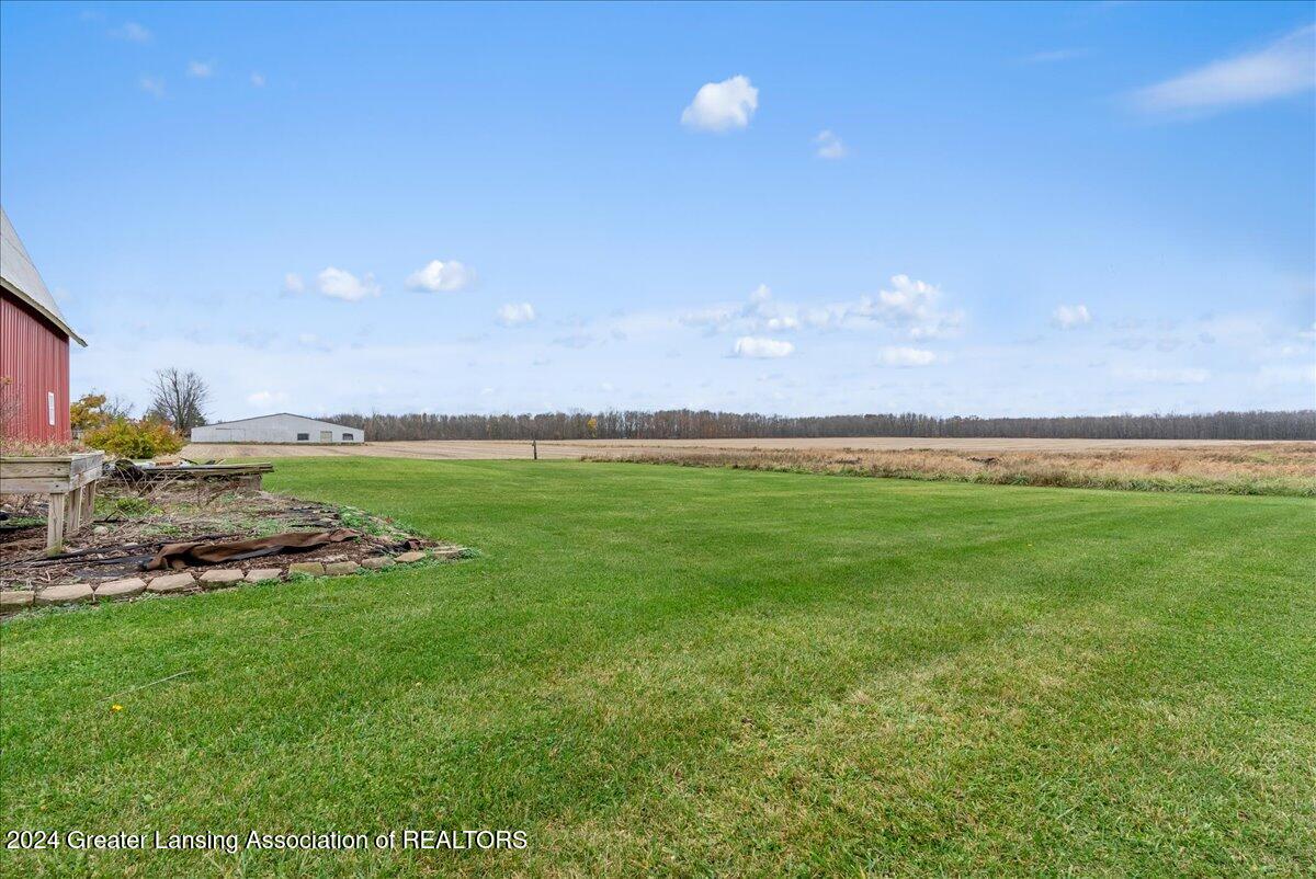 11739 Oneida Road Grand Ledge, MI 48837 - Photo 31 of 36 36-Media Jett - 21