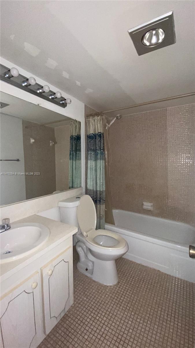 385 Fanshaw, Unit J385 Boca Raton, FL 33434 - Photo 16 of 22