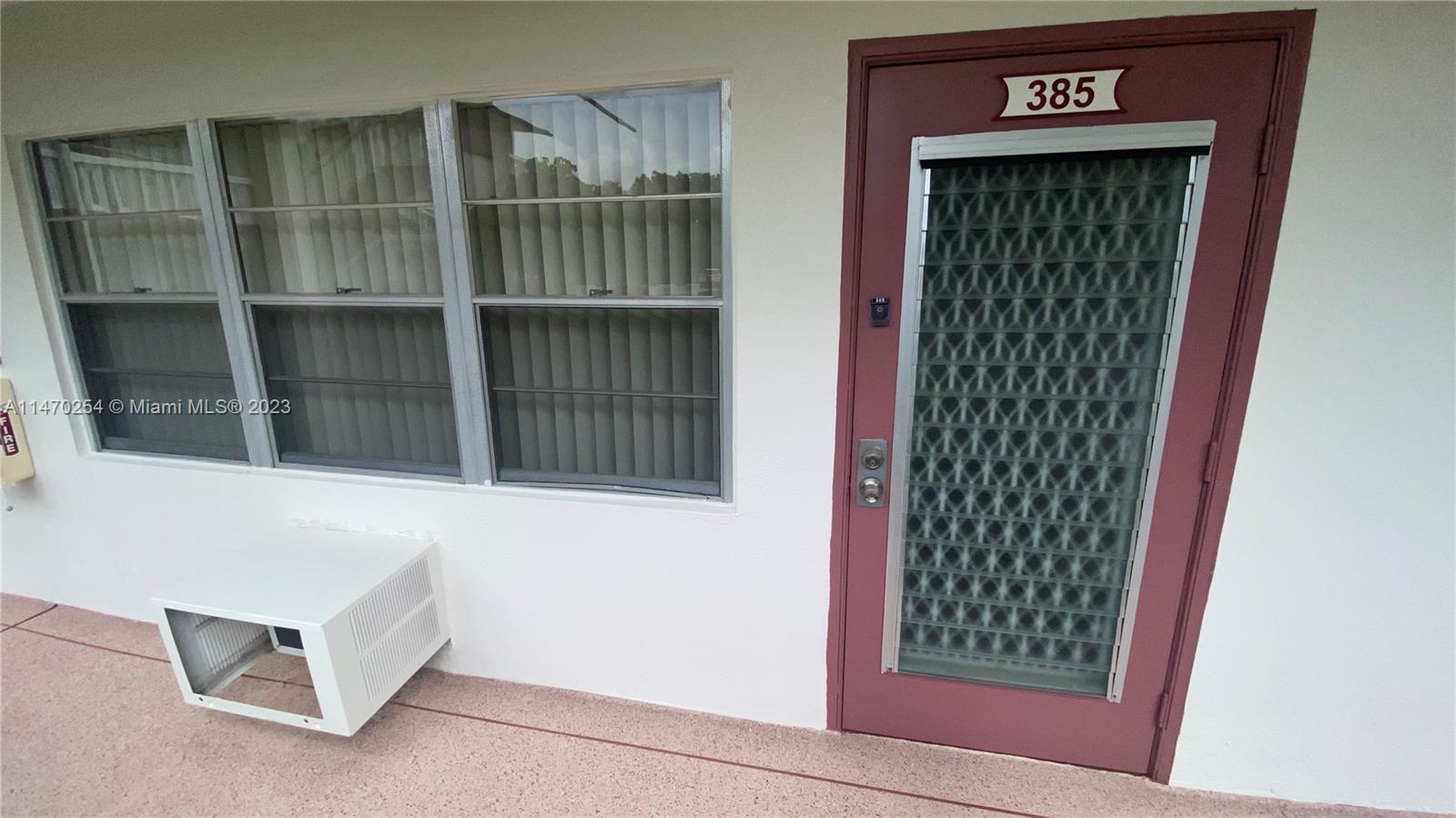 385 Fanshaw, Unit J385 Boca Raton, FL 33434 - Photo 6 of 22