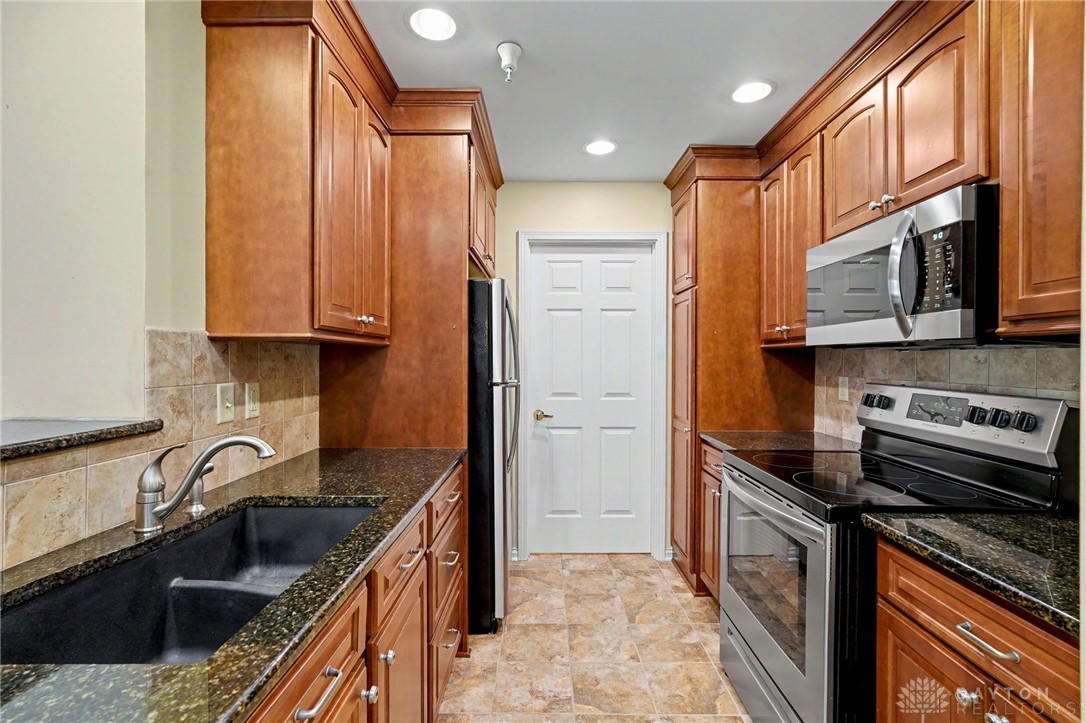 3170 East Stroop Road, Unit 304 Dayton, OH 45440 - Photo 23 of 39