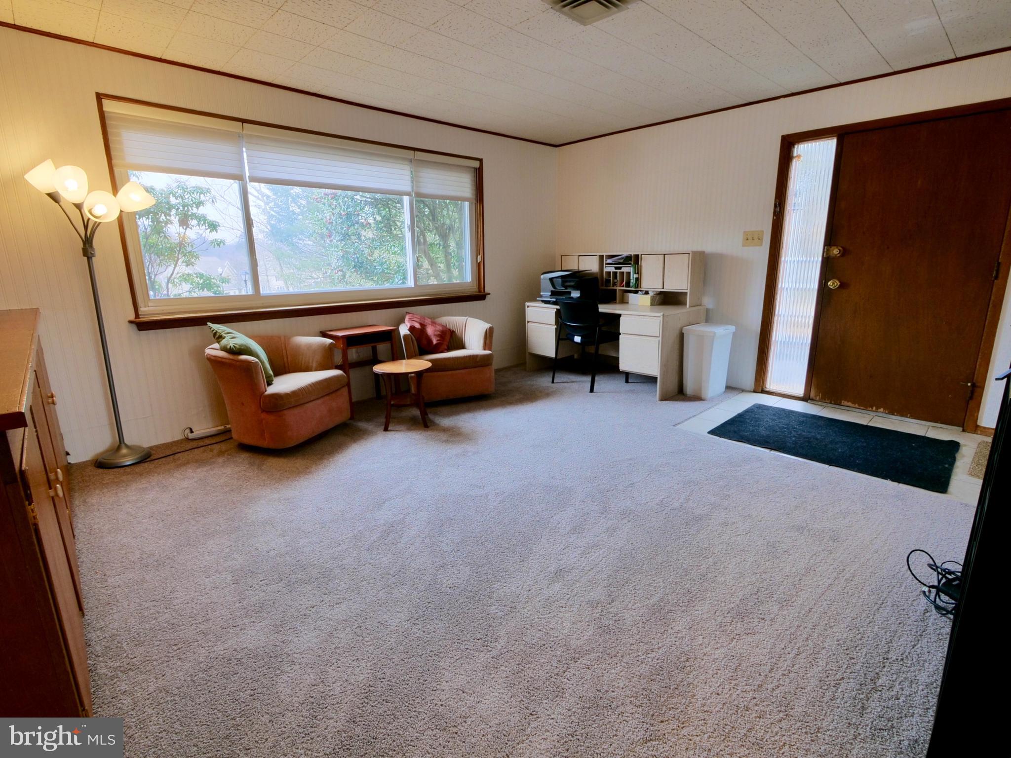 225 North Highland Road Springfield, PA 19064 - Photo 14 of 27 Family room with private entrance