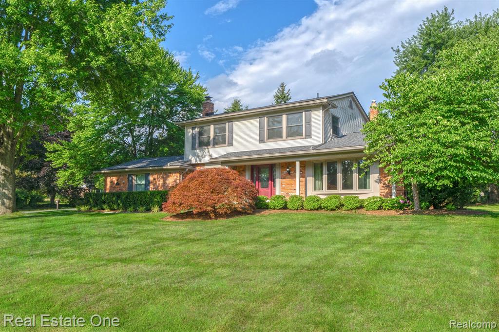 563 Millstone Drive Rochester Hills, MI 48309 - Photo 1 of 37