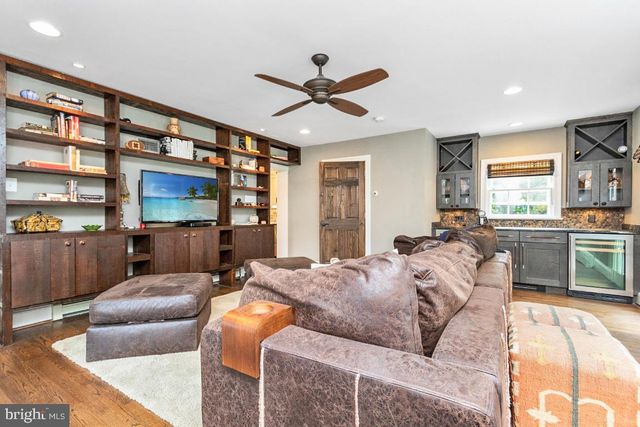 $1,565,000 | 1 West Mason Avenue, Alexandria, VA 22301