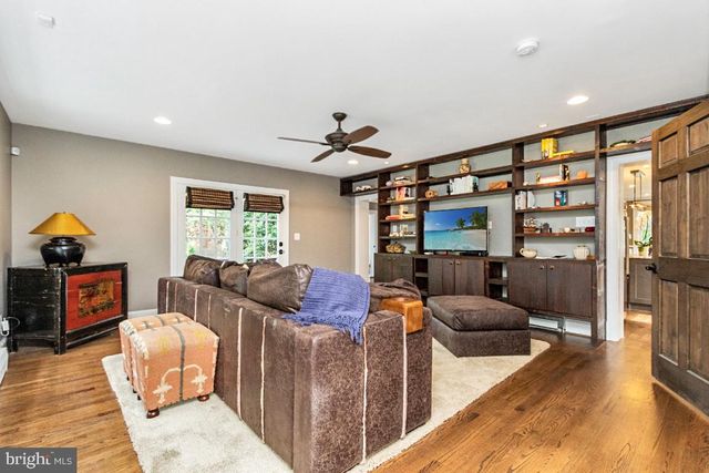 $1,565,000 | 1 West Mason Avenue, Alexandria, VA 22301