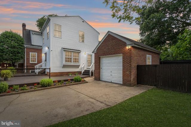 $1,565,000 | 1 West Mason Avenue, Alexandria, VA 22301