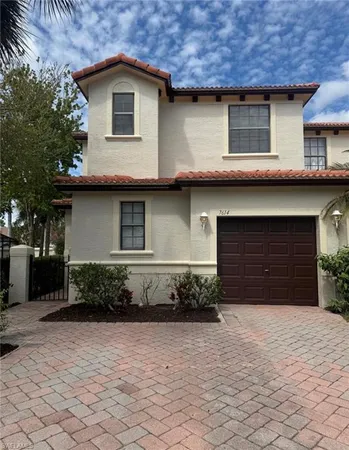 $2,700 | 7614 Bristol Circle, Naples, FL 34120