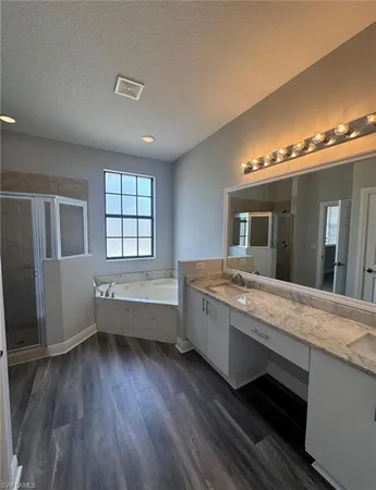 $2,700 | 7614 Bristol Circle, Naples, FL 34120