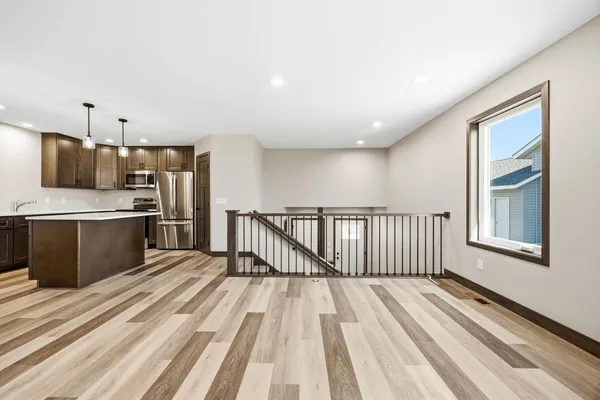 $359,900 | 800 Texas Avenue Northwest, Hutchinson, MN 55350