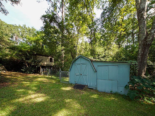 207 County Rd S-18-505 Summerville, SC 29485 - Photo 34 of 41 32
