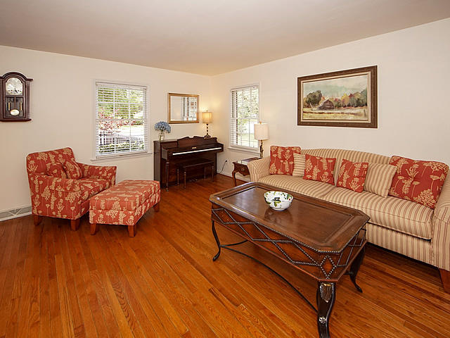207 County Rd S-18-505 Summerville, SC 29485 - Photo 8 of 41 05