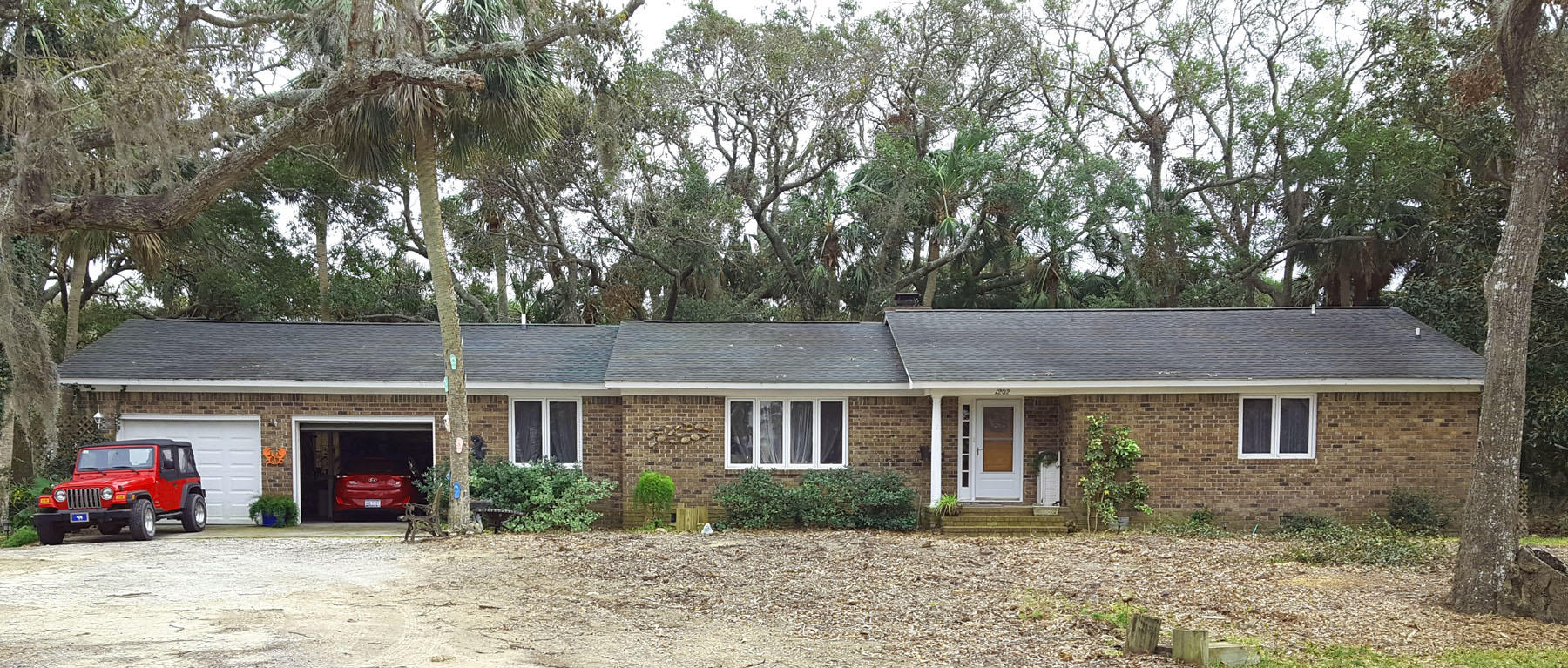 1202 Jungle Road Edisto Beach, SC 29438 - Photo 1 of 22 Primary Photo
