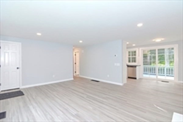 15 Raspberry Lane Barnstable, MA 02648 - Photo 5 of 18 Gallery Image 5