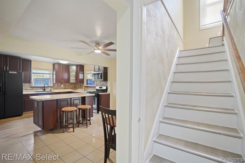 3369 Ridgeway Avenue Flint, MI 48504 - Photo 12 of 34